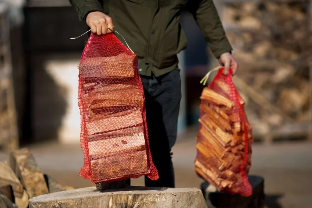 40 liters säckar med björkved
